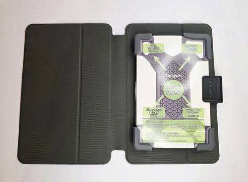 Targus Safe Fit 360 Degree Rotating Universal Tablet Case 7-8.5" Black TH2784GL - Picture 8 of 11