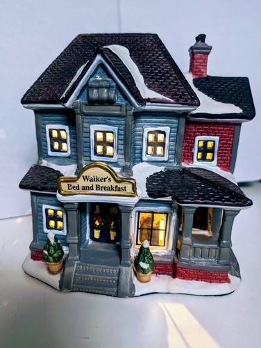 Carole Towne Collection "Walker's Bed and Breakfast" 2018 Christmas Village