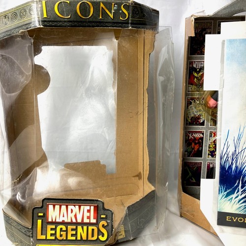 Unmasked Wolverine 12" Action figure with Evolution of an Icon Comic Book - Picture 7 of 9