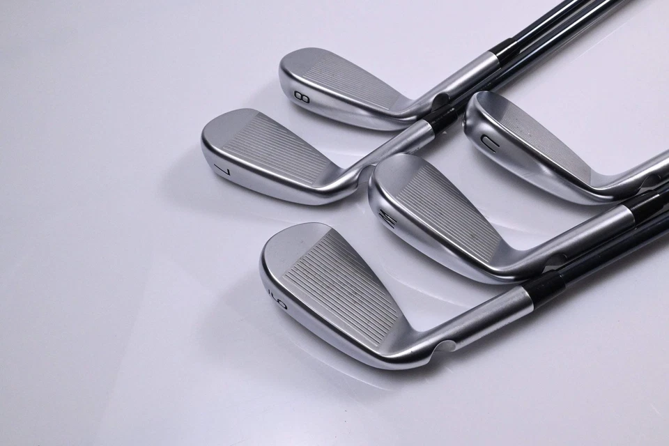 Ping i530 Irons / 7-PW+GW / Black Dot / Senior Flex UST Mamiya Recoil Dart 65 - Image 4 of 4