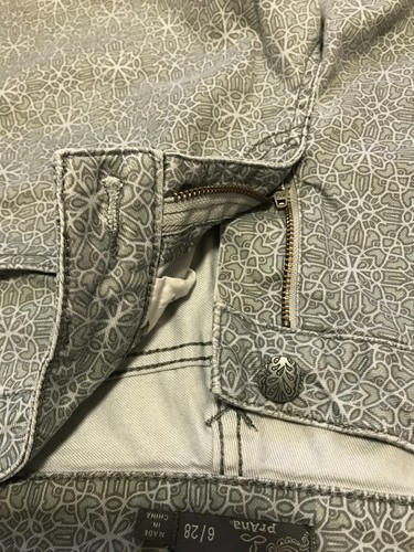 PrAna Shorts Size 6 / 28 Kara Raw Hem Roll Up Silver Spain 72% Organic Cotton - Picture 13 of 18