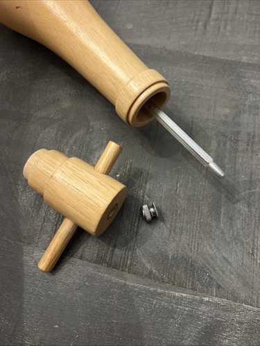 "Molino de pimienta de madera Domaine Des 4 Poivres Mis En Bouteille Au Domaine 14""" - Imagen 6 de 7