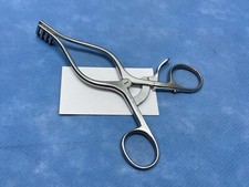 V. Mueller SU3112-001 Weitlaner Retractor, 3x4 Blunt Prongs, 6.25", Germany