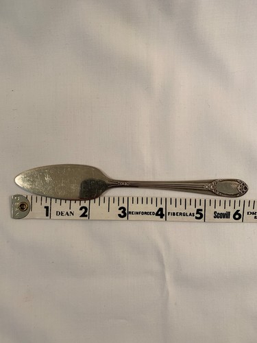 Vintage Silver Butter Spreader/Cheese Knife 6" Marked ROGERS I S Detailed Handle - Picture 4 of 5