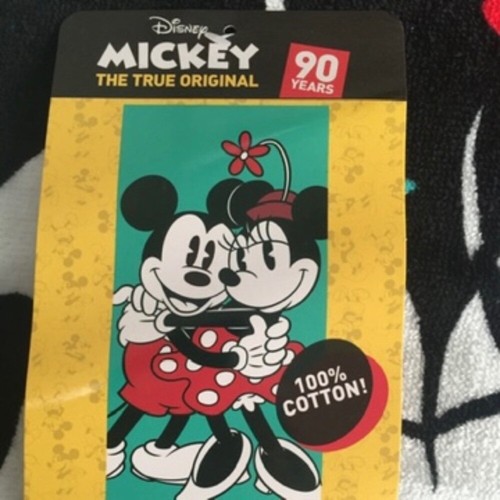 Nuevo con etiquetas toalla de playa Disney Mickey & Minnie Mouse verde, rojo, blanco y negro 38""x58 - Imagen 7 de 12