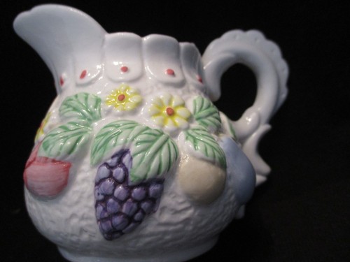 Weißes Porzellan Obst/Blume geprägt Zucker/Sahnekännchen Set von Gift Collection - Bild 6 von 8