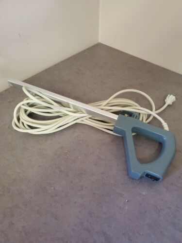 ORECK UPRIGHT VACUM HANDLE WITH SWITCH AND 35' CORD S/S