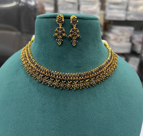 necklace in semi precious rubies , Indian JEWELLERY - Picture 6 of 12