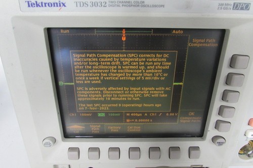 Tektronix TDS3032 COLOR OSCILLOSCOPE 2.5GSa/s 300MHZ, 2CH - Picture 6 of 10