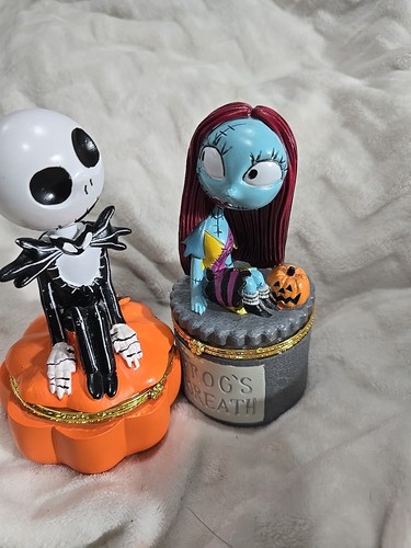 The Nightmare Before Christmas Jack Skellington & Sally Figurine Jewelry Box New - Picture 13 of 14