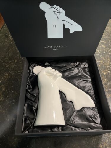 Cleon Peterson Live to Kill Ltd. Ed. Ceramic Flower Vase- Sculpture ed #/500 - Picture 13 of 16
