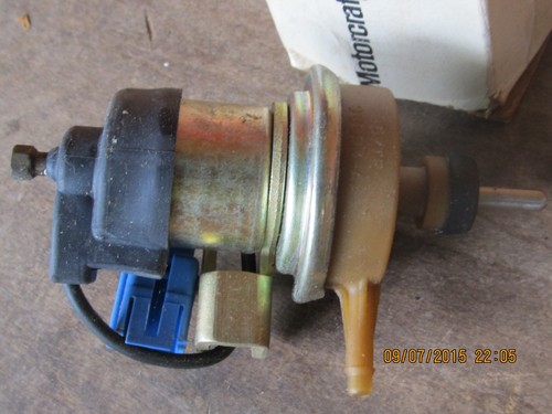 NOS 1970's FORD Mustang Fairmont Granada Idle Stop Solenoid D7TZ-9D856-A CS-24 - Picture 2 of 3