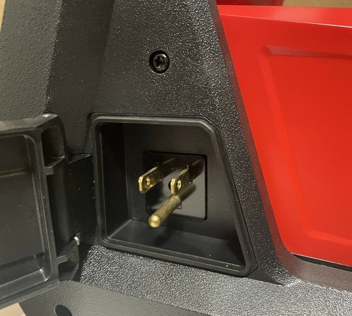 Milwaukee M18 Rover Dual Power Flood Light 2366-20 - Picture 6 of 7