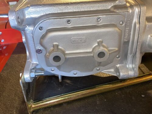 1963 Chevrolet Borg Warner T10 4 Speed Transmission Case Date Matched NICE - Picture 2 of 13