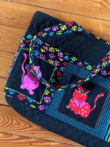 Large Quilted Black Fabric w Vibrant Colored Kitty Cat Tote Bag w Pockets & Snap - Picture 10 of 15