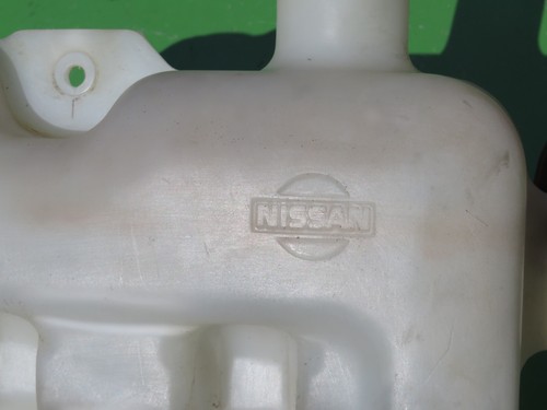 NISSAN 240SX 89-94 WINDSHIELD WASHER TANK WITH BRACKET 28910-40F00 OEM HATCHBACK - Picture 11 of 12