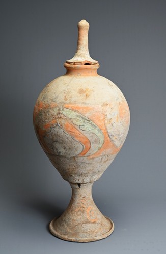 LARGE MUSEUM QUALITY CHINESE TANG DYNASTY (618-907 AD) PAINTED POTTERY VASE - Picture 5 of 16