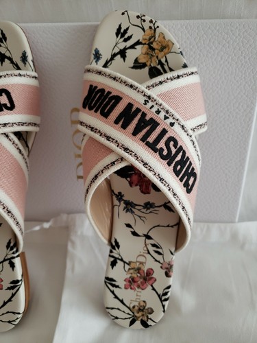 Dior SANDAL WHITE & PINK FLOWER SIZE 39.5EU= Fits 9.5-10US Limited Edition New - Picture 8 of 12