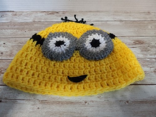 Minion Coffee Mug And Crochet Hats - Bild 11 von 14
