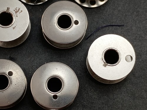 VTG Lot 39 Metal Bobbins Sewing Singer Metal 10 Hole Variety Unbranded - Picture 9 of 13