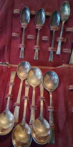 Posate vintage Wm Rogers assortite con piatti extra - 40 pezzi - AS-IS - Foto 4 di 5