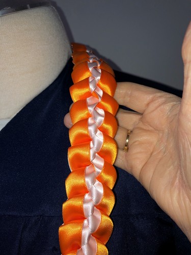 Cinta naranja y blanca Lei - Imagen 3 de 3