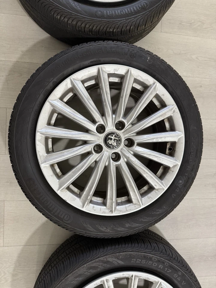 Juego de 4 llantas Alfa Romeo Giulia Sprint 2017-2025 aleación 17x7,5 OEM 156107470 Foto 3 de 4