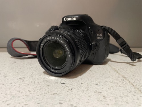 Canon EOS 600D 18.0 MP Digital SLR Camera + EF-S 18-55mm Lens #22 - Foto 1 di 10