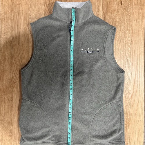 Alaska Fleece Vest Made in USA | Gorpcore Cozy Winter Layering Outdoor Full Zip - Picture 7 of 7