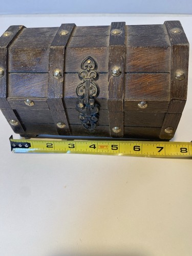 1980’s Treasure Chest Of Jewelry Pins  Michael Jackson Smurf ET Etc - Picture 24 of 24