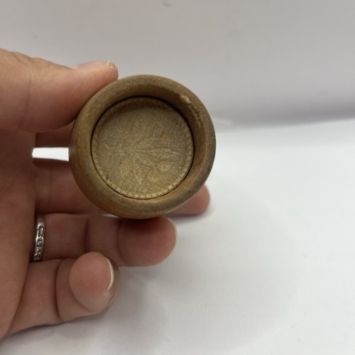 Timbro pressa per burro in legno vintage bacca floreale alto 3,5" - Foto 5 di 5