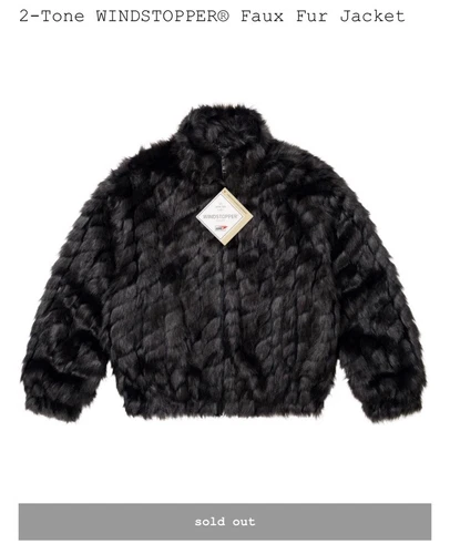 VESTE SUPRÊME FAUSSE FOURRURE NOIRE TAILLE MEDIUM SS25 EN MAIN LIVRAISON RAPIDE ET GRATUITE ?