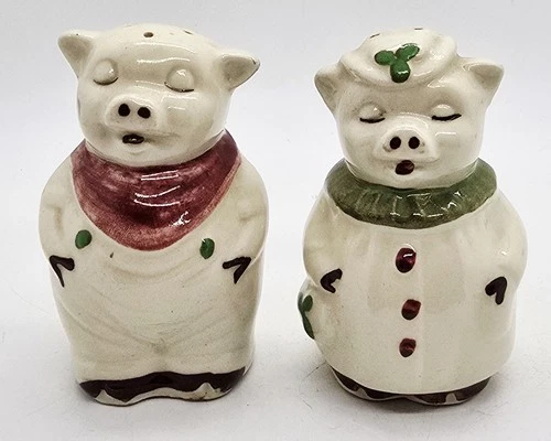 Shawnee Kitschy Pottery Pig Salt And Pepper Shakers Vintage 1940-1950 Smiley Pig