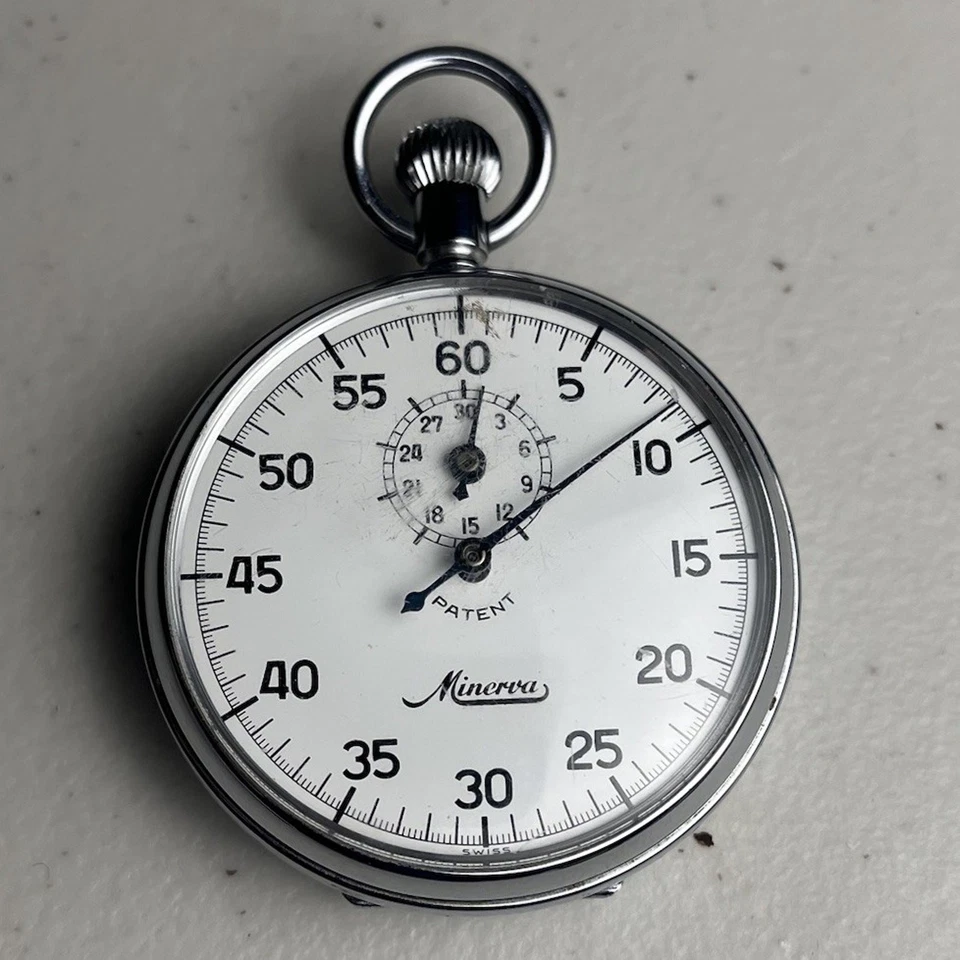 Cronómetro Minerva suizo vintage con temporizador dividido níquel cromo estuche grabado Foto 4 de 4