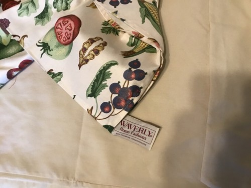 Waverly Balloon Valances Market Place Antique 81" x 14" Cotton Veggies set of 2 - Picture 4 of 5