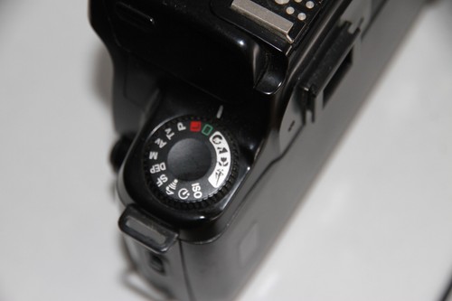 Canon EOS 1000F-N AF Auto Focus 35mm SLR Film Camera Body Only. - Picture 10 of 11