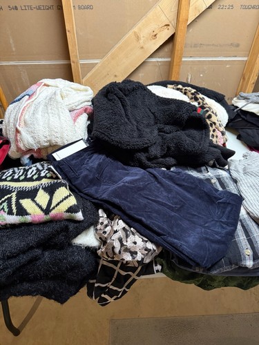 Macy's Wholesale Bulk Women's Clothing Lot NWT For Resellers 10 Pieces NWT - Picture 7 of 7