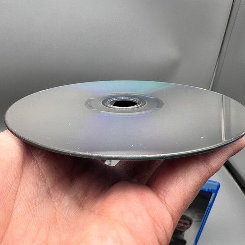 The Arrival (Blu-ray + Digital HD 2016) Like New  Adams, Renner, Whitaker - Picture 3 of 6