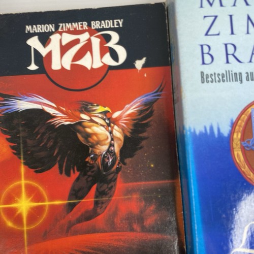x8 Marion Zimmer Bradley Fantasy Sci-Fi Book Lot Vintage Paperback Stormqueen - Picture 7 of 21