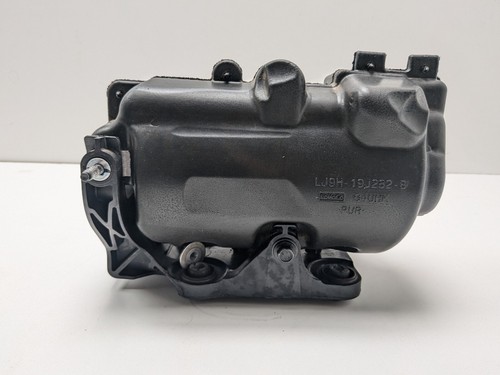 FORD MUSTANG MACH-E LJ9H-19J282-B OEM - Picture 4 of 8