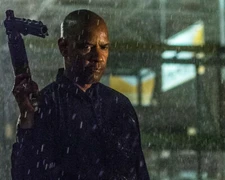The Equalizer Denzel Washington In Rain Holding Gun 16x20 Canvas Giclee