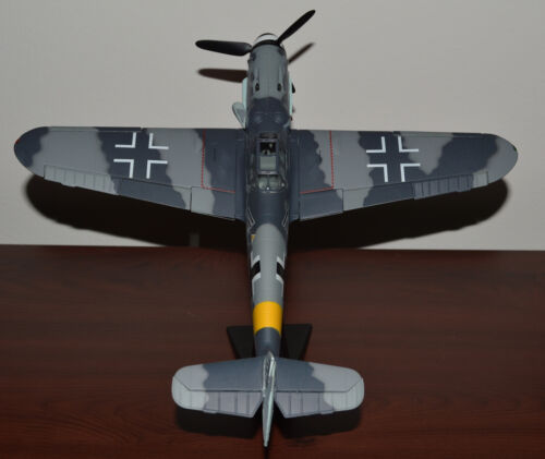 Corgi LOT: P51 Mustang US34407 Spitfire US33906 Messerschmitt BF109 US34903 - Picture 16 of 23