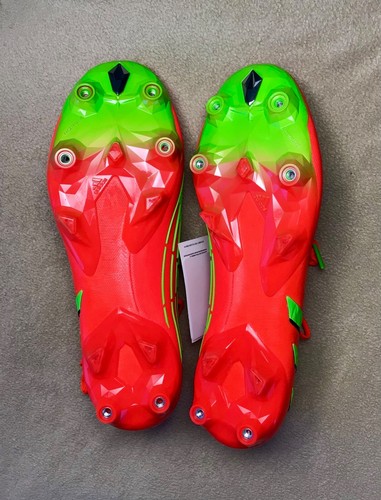 Venta al por menor de $250 - Adidas Predator Edge para hombre talla 10,5.1 bajo SG Elite tierra blanda roja - Imagen 9 de 17