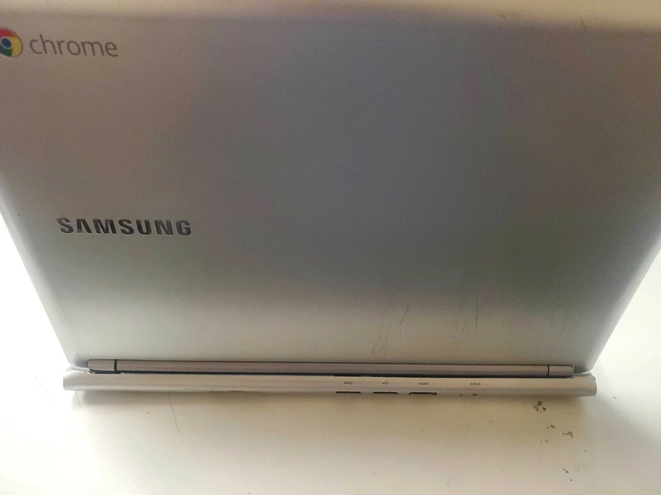 三星 XE303 C12 Chromebook 11.6 1.7GHz,2GB 光am,16GB 固态硬盘 免运费 — 第 2/4 张图片