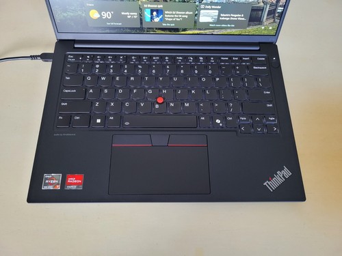 Lenovo ThinkPad E14 Gen 6 14" Ryzen 7 7735U (8-Core) 1TB NVMe SSD 32GB W11P UWT - Afbeelding 3 van 12