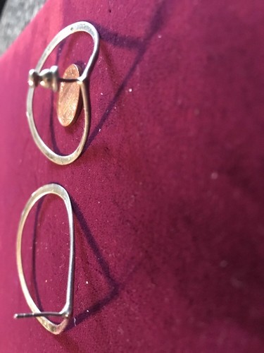 ¡HERMOSOS PENDIENTES DE ARO GRANDES DE PLATA DE LEY EN TACHUELAS! ¡PESO MUY LIGERO! - Imagen 8 de 10