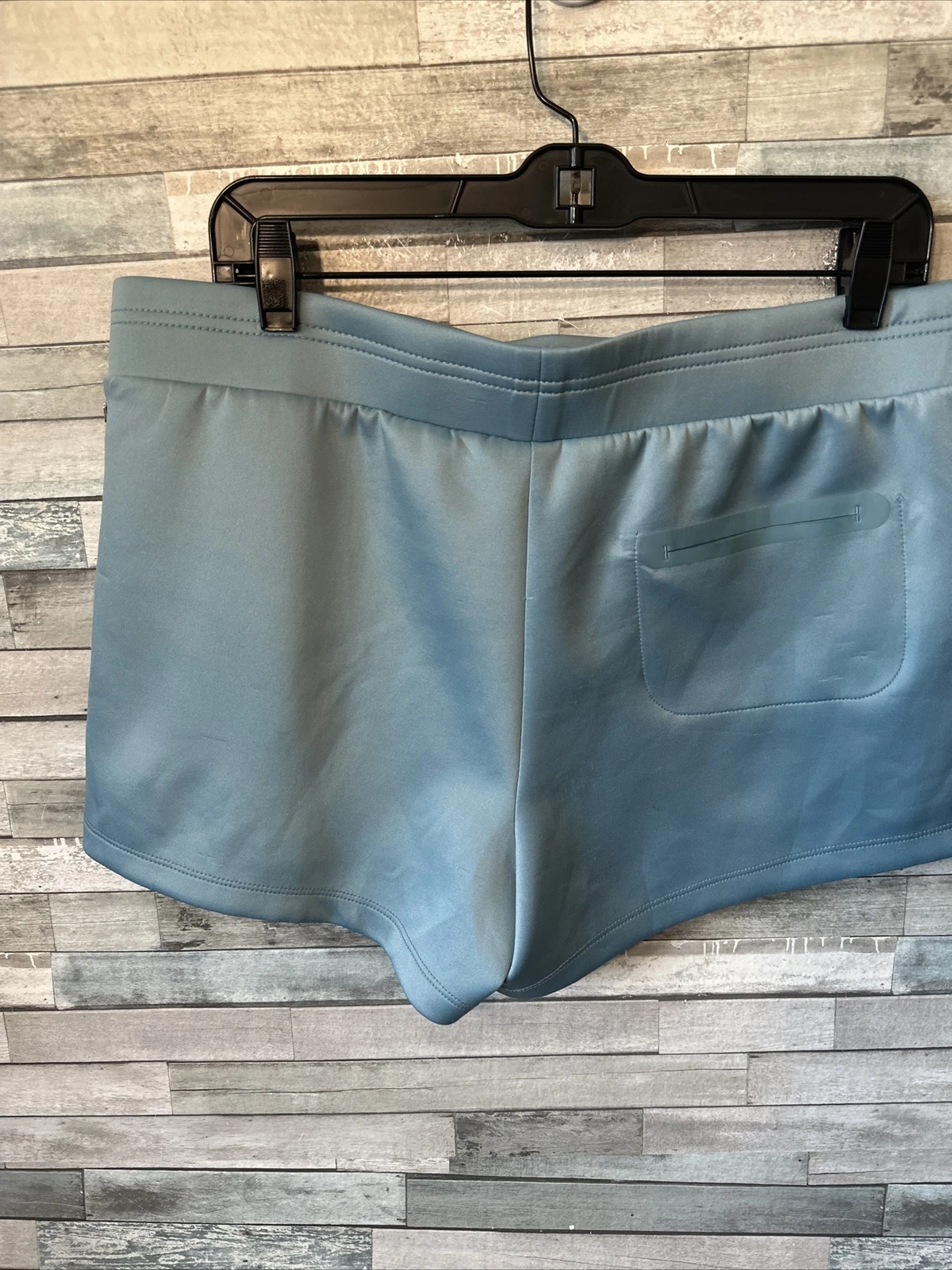 fabletics  shorts