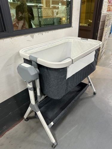 Automatric Rocking Cribs Baby Bassinet Newborn Beside Sleeper Infant Co-Sleeper - Picture 17 of 21