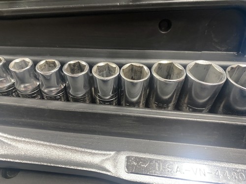 16 PC 1/2” DR CRAFTSMAN VN-44808 RACHETING WRENCH SOCKET SET INCLUDING 4 CLAMPS - Picture 4 of 12