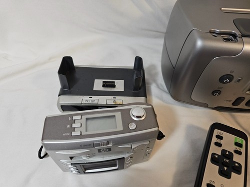 HP Photosmart 145 Compact Photo Printer, 886 Digital Camera Dock, HP 735 Digital - Picture 4 of 20